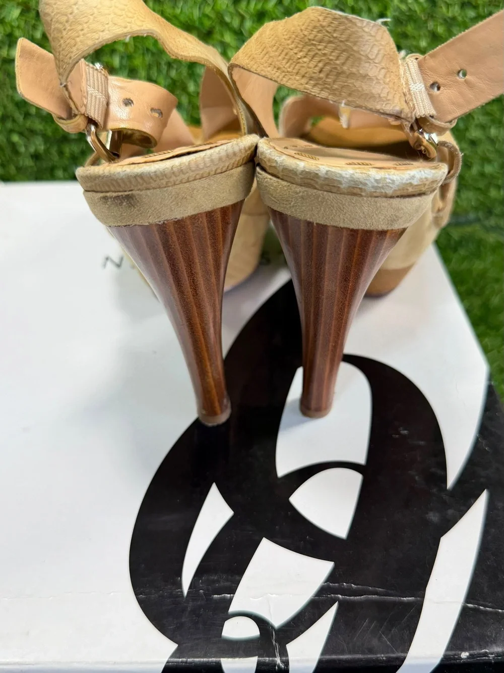 Nine West nine west